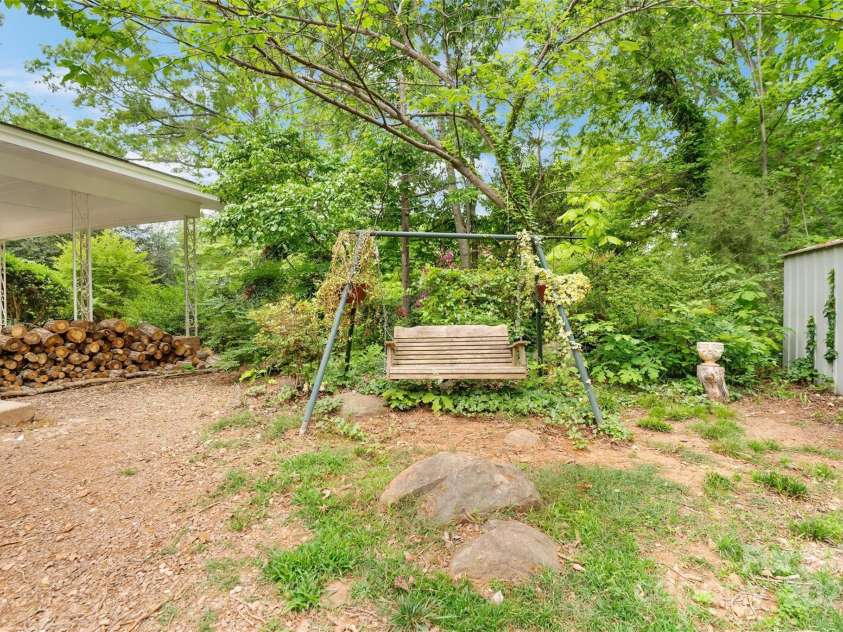 1713 Wildwood Drive, Albemarle, NC 28001.  MLS# CAR4251652, YatesRealty ID 15324. 