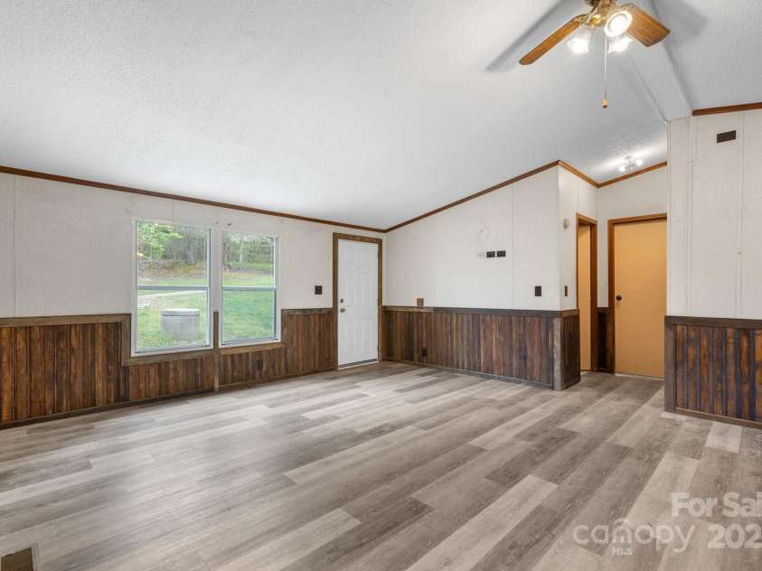 1731 Main Street Street, Lenoir, NC 28645.  MLS# CAR4246169, YatesRealty ID 15325. 