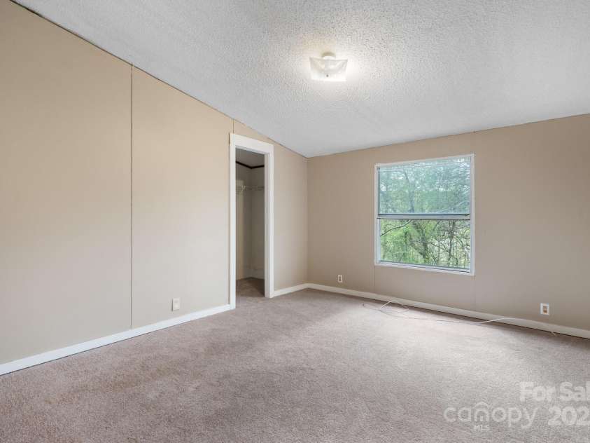 1731 Main Street Street, Lenoir, NC 28645.  MLS# CAR4246169, YatesRealty ID 15325. 