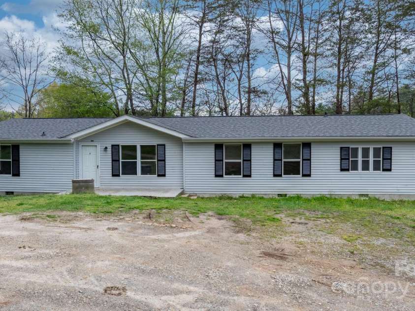 1731 Main Street Street, Lenoir, NC 28645.  MLS# CAR4246169, YatesRealty ID 15325. 
