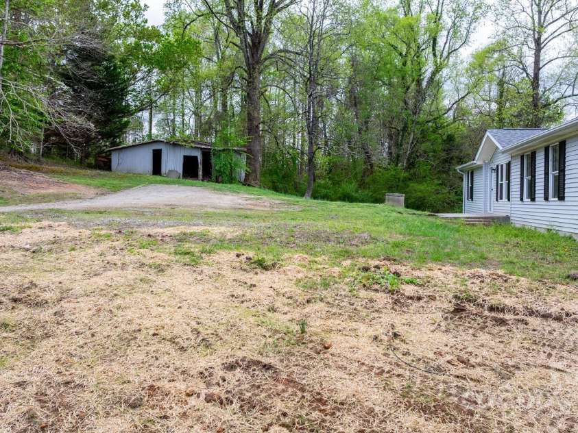 1731 Main Street Street, Lenoir, NC 28645.  MLS# CAR4246169, YatesRealty ID 15325. 