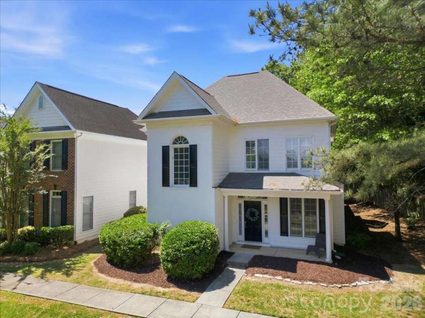 20237 Harroway Drive, Cornelius, NC 28031.  MLS# CAR4371498, YatesRealty ID 15325. 