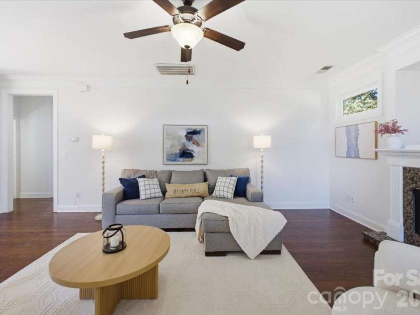 20237 Harroway Drive, Cornelius, NC 28031.  MLS# CAR4371498, YatesRealty ID 15325. 