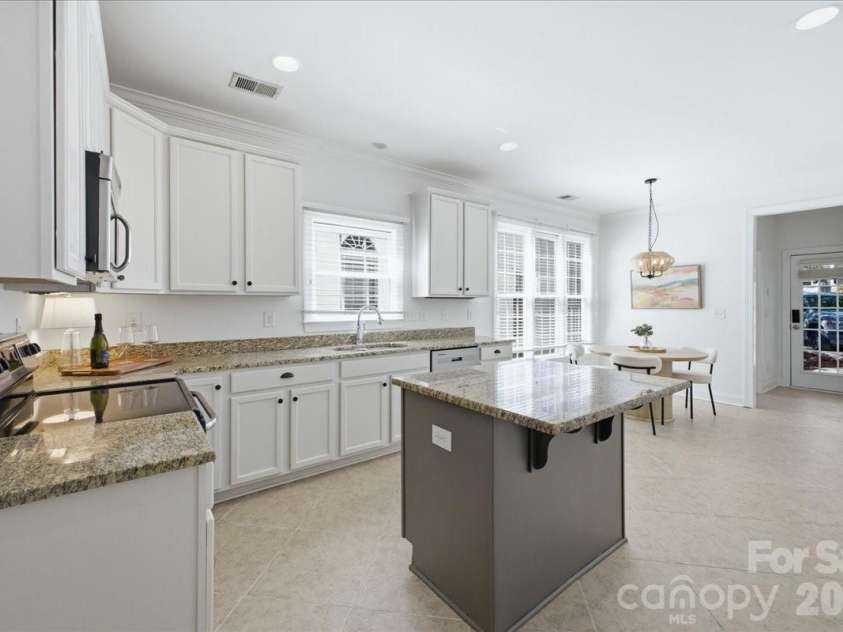 20237 Harroway Drive, Cornelius, NC 28031.  MLS# CAR4371498, YatesRealty ID 15325. 
