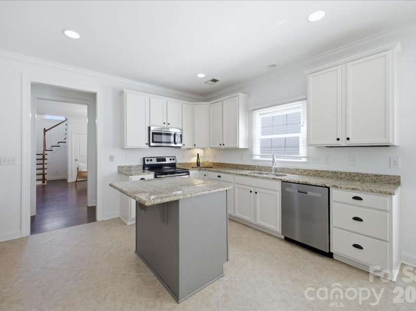 20237 Harroway Drive, Cornelius, NC 28031.  MLS# CAR4371498, YatesRealty ID 15325. 