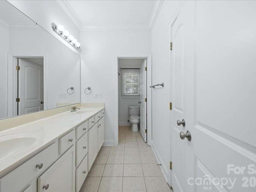 20237 Harroway Drive, Cornelius, NC 28031.  MLS# CAR4371498, YatesRealty ID 15325. 