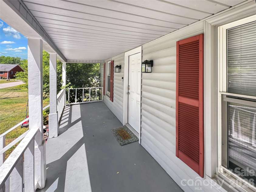 1909 Glenwood Street, Kannapolis, NC 28083.  MLS# CAR4371004, YatesRealty ID 15326. 