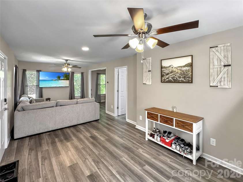 1909 Glenwood Street, Kannapolis, NC 28083.  MLS# CAR4371004, YatesRealty ID 15326. 