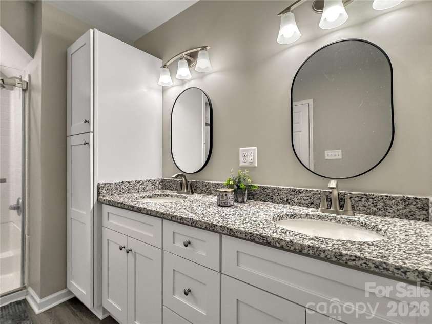 1909 Glenwood Street, Kannapolis, NC 28083.  MLS# CAR4371004, YatesRealty ID 15326. 
