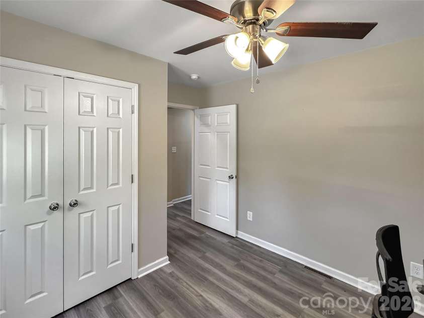 1909 Glenwood Street, Kannapolis, NC 28083.  MLS# CAR4371004, YatesRealty ID 15326. 