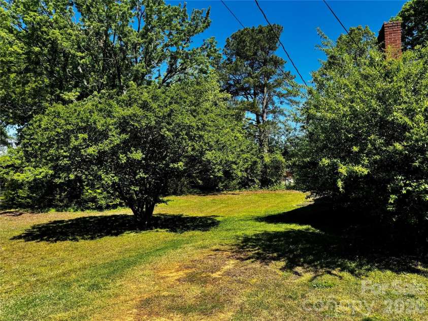1909 Glenwood Street, Kannapolis, NC 28083.  MLS# CAR4371004, YatesRealty ID 15326. 