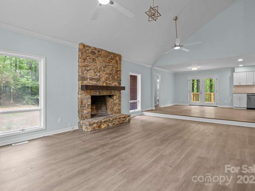 2701 Wimbledon Drive, Gastonia, NC 28056.  MLS# CAR4250398, YatesRealty ID 15326. 