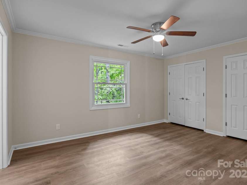 2701 Wimbledon Drive, Gastonia, NC 28056.  MLS# CAR4250398, YatesRealty ID 15326. 