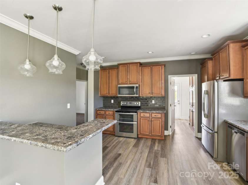 25 Colby Drive, Weaverville, NC 28787.  MLS# CAR4243387, YatesRealty ID 15327. 