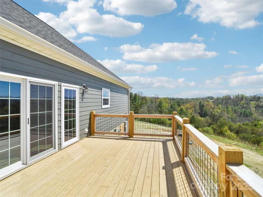 25 Colby Drive, Weaverville, NC 28787.  MLS# CAR4243387, YatesRealty ID 15327. 