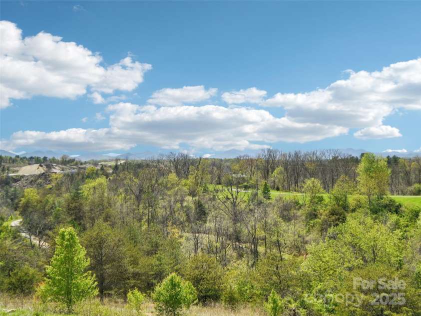 25 Colby Drive, Weaverville, NC 28787.  MLS# CAR4243387, YatesRealty ID 15327. 