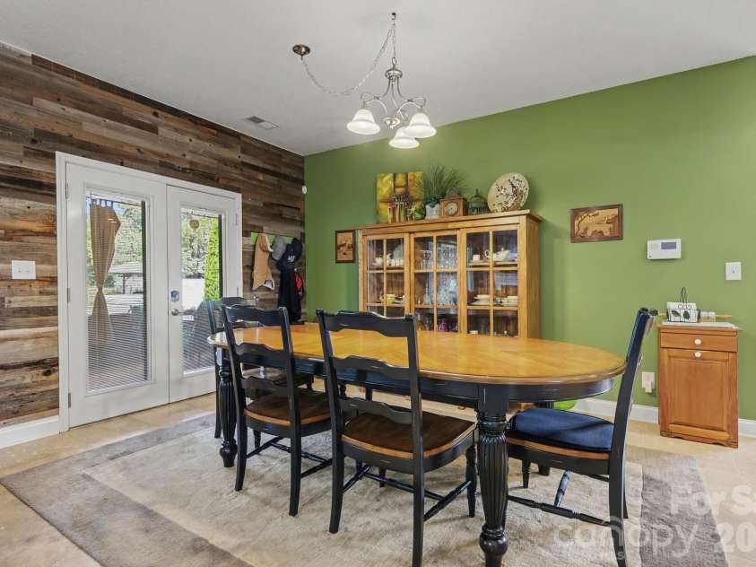 2609 Park Ridge Boulevard, Rock Hill, SC 29732.  MLS# CAR4369392, YatesRealty ID 15327. 