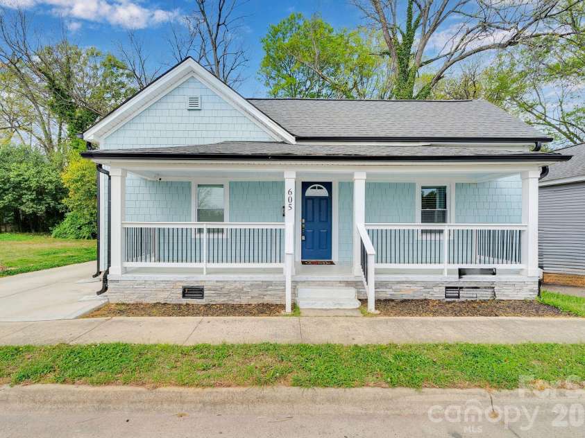 605 Marietta Street, Gastonia, NC 28052.  MLS# CAR4364480, YatesRealty ID 15328. 