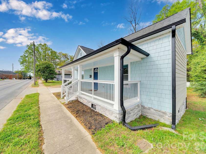 605 Marietta Street, Gastonia, NC 28052.  MLS# CAR4364480, YatesRealty ID 15328. 