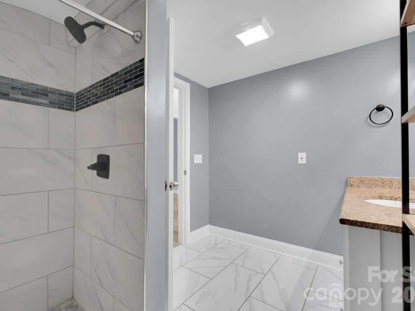 605 Marietta Street, Gastonia, NC 28052.  MLS# CAR4364480, YatesRealty ID 15328. 