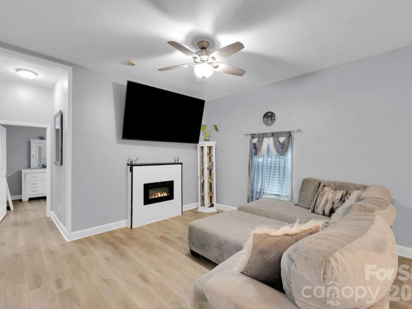 605 Marietta Street, Gastonia, NC 28052.  MLS# CAR4364480, YatesRealty ID 15328. 
