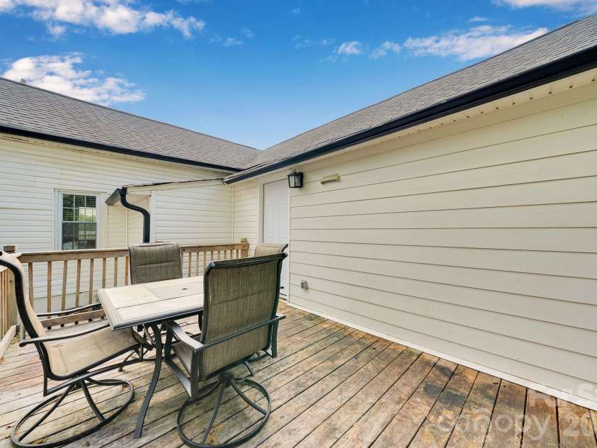 605 Marietta Street, Gastonia, NC 28052.  MLS# CAR4364480, YatesRealty ID 15328. 