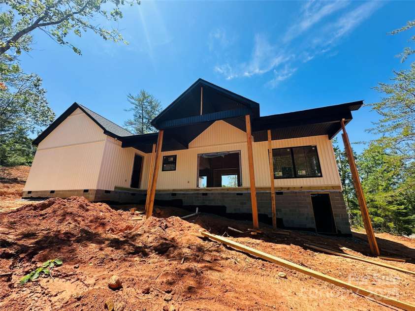 2960 Corpening Chapel Road, Morganton, NC 28655.  MLS# CAR4227308, YatesRealty ID 1533. 