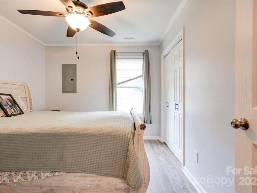 812 Kings Road, Shelby, NC 28150.  MLS# CAR4268034, YatesRealty ID 1533. Bedroom 2
