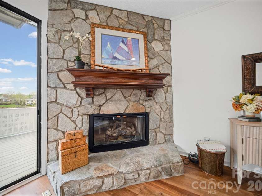 529 Catspaw Road, Statesville, NC 28677.  MLS# CAR4405524, YatesRealty ID 15330. 