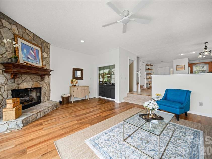 529 Catspaw Road, Statesville, NC 28677.  MLS# CAR4405524, YatesRealty ID 15330. 