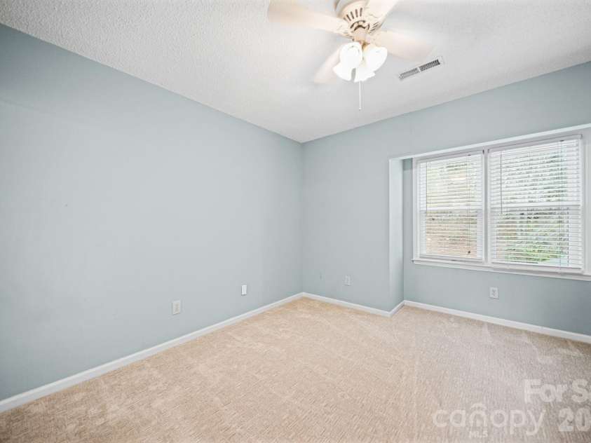 529 Catspaw Road, Statesville, NC 28677.  MLS# CAR4405524, YatesRealty ID 15330. 