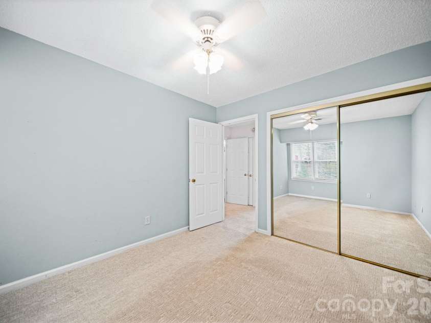 529 Catspaw Road, Statesville, NC 28677.  MLS# CAR4405524, YatesRealty ID 15330. 