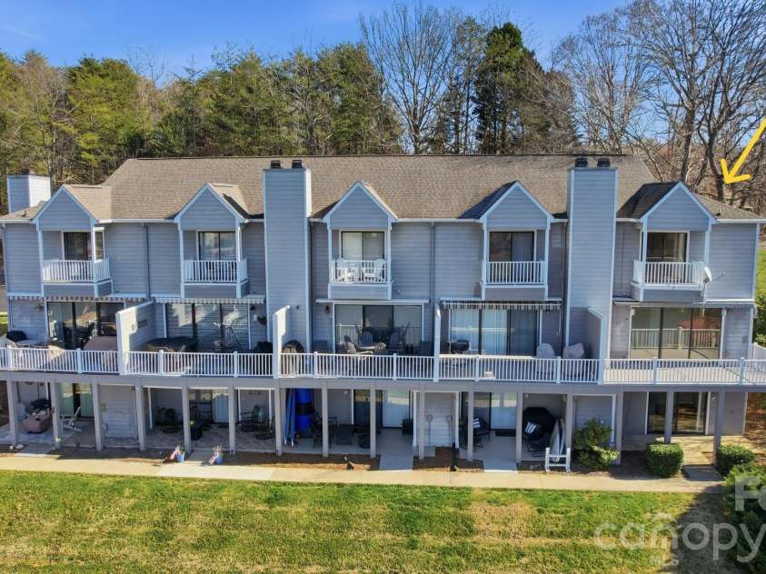 529 Catspaw Road, Statesville, NC 28677.  MLS# CAR4405524, YatesRealty ID 15330. 