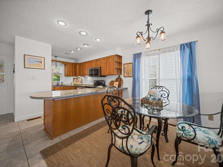 529 Catspaw Road, Statesville, NC 28677.  MLS# CAR4405524, YatesRealty ID 15330. Open Floorplan