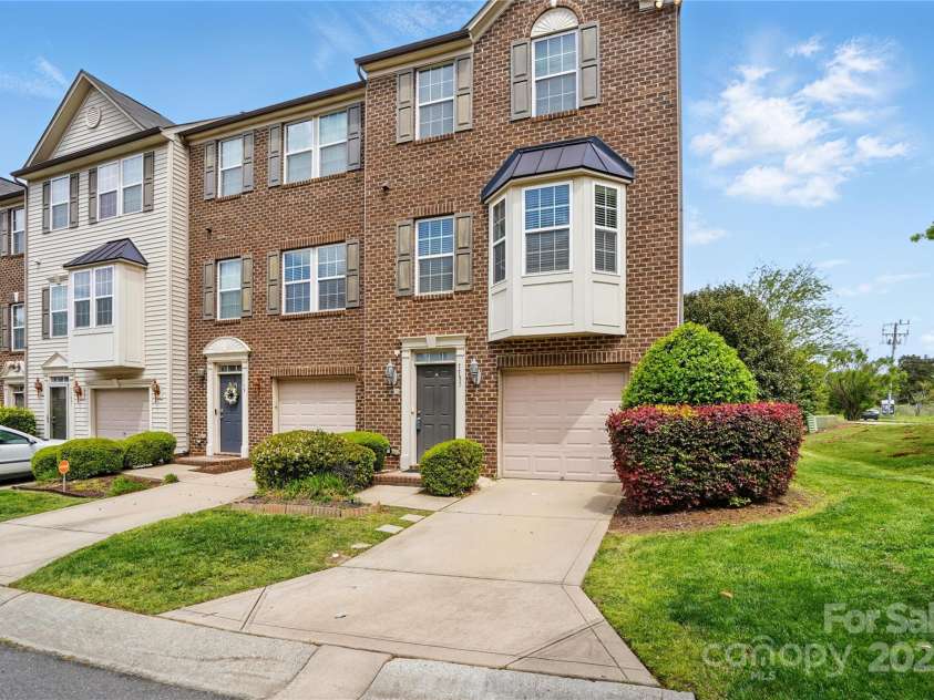 7753 Jackson Pond Drive, Charlotte, NC 28273.  MLS# CAR4247496, YatesRealty ID 15330. 