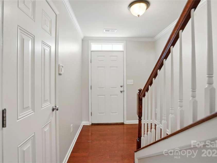 7753 Jackson Pond Drive, Charlotte, NC 28273.  MLS# CAR4247496, YatesRealty ID 15330. Entrance on Lower Level