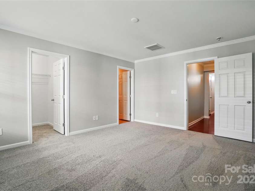 7753 Jackson Pond Drive, Charlotte, NC 28273.  MLS# CAR4247496, YatesRealty ID 15330. Ground Floor Bedroom 3
