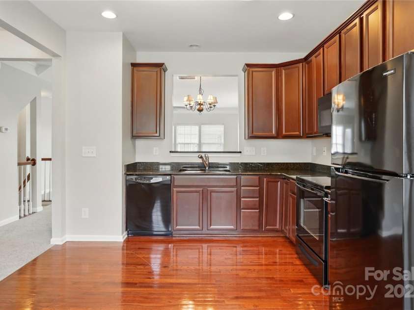 7753 Jackson Pond Drive, Charlotte, NC 28273.  MLS# CAR4247496, YatesRealty ID 15330. Kitchen