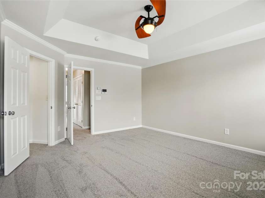 7753 Jackson Pond Drive, Charlotte, NC 28273.  MLS# CAR4247496, YatesRealty ID 15330. Primary Bedroom