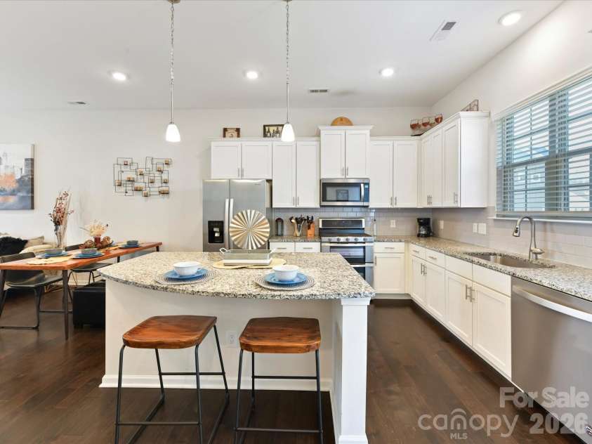 7914 Denmark Road, Charlotte, NC 28273.  MLS# CAR4342539, YatesRealty ID 15331. Spacious kitchen with bright cabinets
