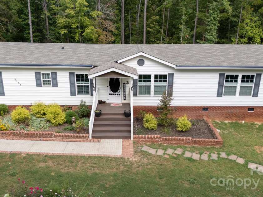 2164 Mission Road, York, SC 29745.  MLS# CAR4304834, YatesRealty ID 15333. 