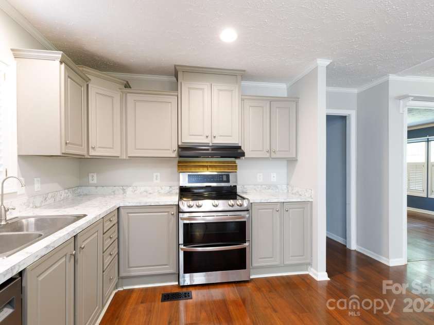 2164 Mission Road, York, SC 29745.  MLS# CAR4304834, YatesRealty ID 15333. 