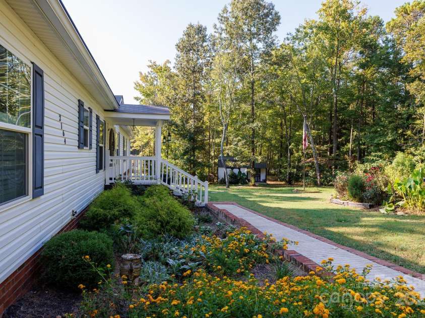 2164 Mission Road, York, SC 29745.  MLS# CAR4304834, YatesRealty ID 15333. 