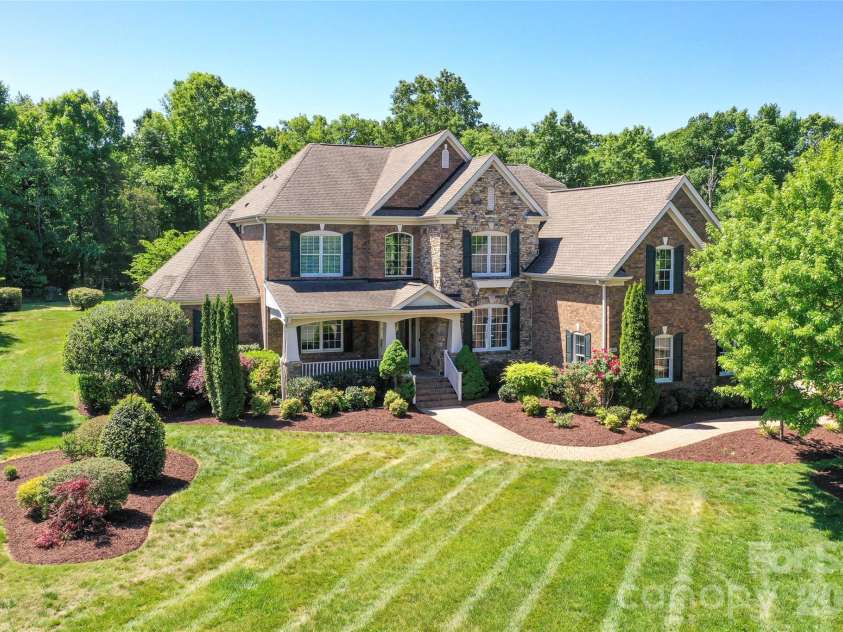 515 Briar Patch Terrace, Waxhaw, NC 28173.  MLS# CAR4350317, YatesRealty ID 15334. 
