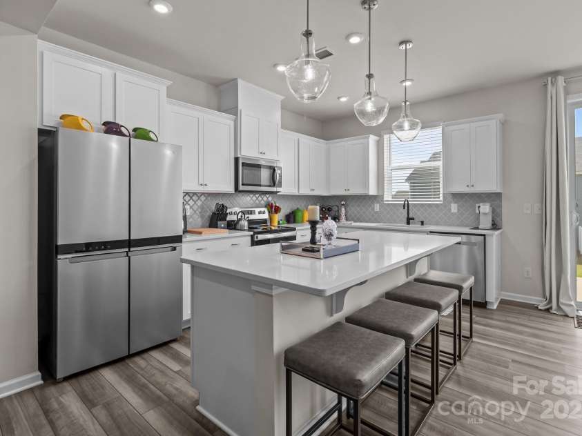 5625 Axil Lane, Charlotte, NC 28269.  MLS# CAR4258730, YatesRealty ID 15334. 