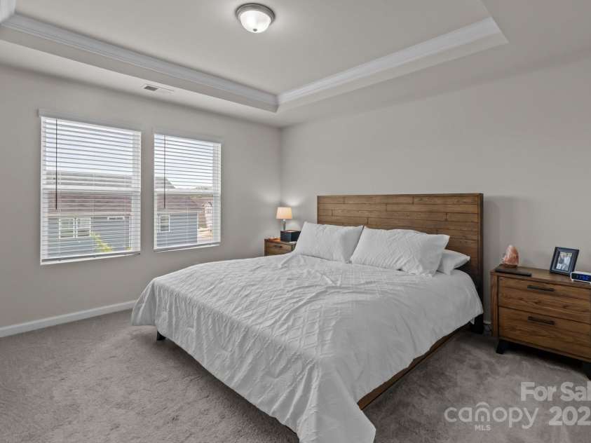 5625 Axil Lane, Charlotte, NC 28269.  MLS# CAR4258730, YatesRealty ID 15334. 