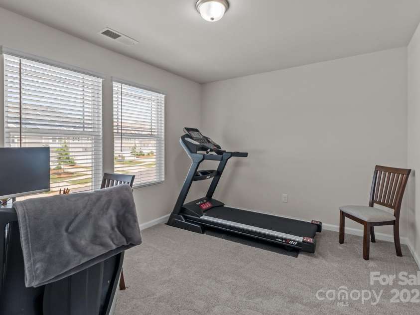 5625 Axil Lane, Charlotte, NC 28269.  MLS# CAR4258730, YatesRealty ID 15334. 