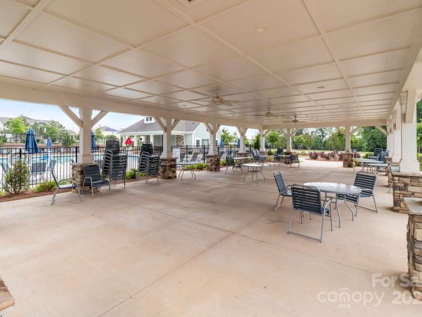 5625 Axil Lane, Charlotte, NC 28269.  MLS# CAR4258730, YatesRealty ID 15334. 