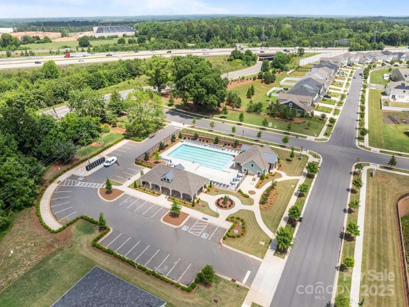 5625 Axil Lane, Charlotte, NC 28269.  MLS# CAR4258730, YatesRealty ID 15334. 