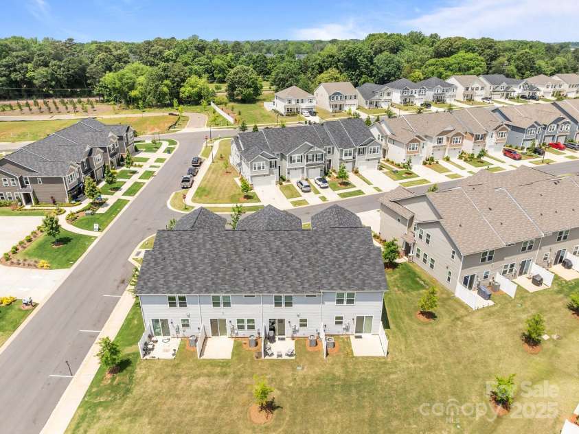 5625 Axil Lane, Charlotte, NC 28269.  MLS# CAR4258730, YatesRealty ID 15334. 